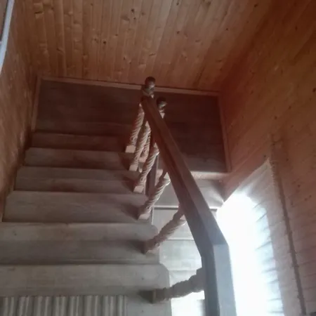 на беріжку Country house Mykulychyn